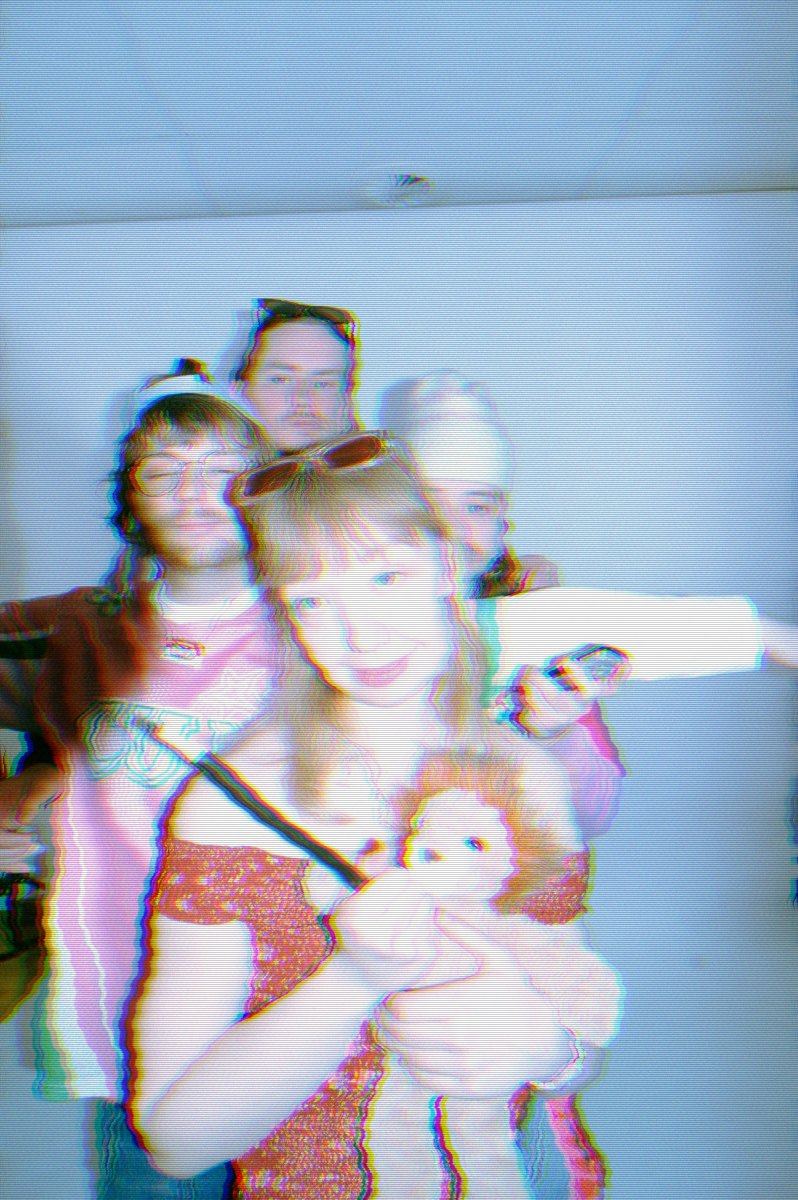 The same photo with the VHS look